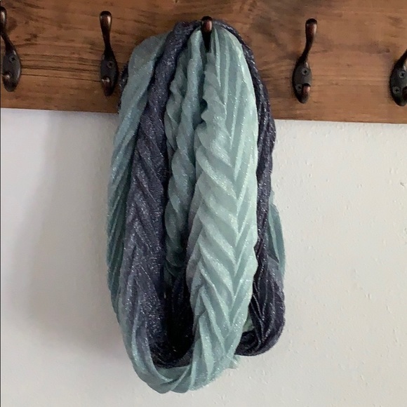Infinity Scarves - Picture 6 of 7